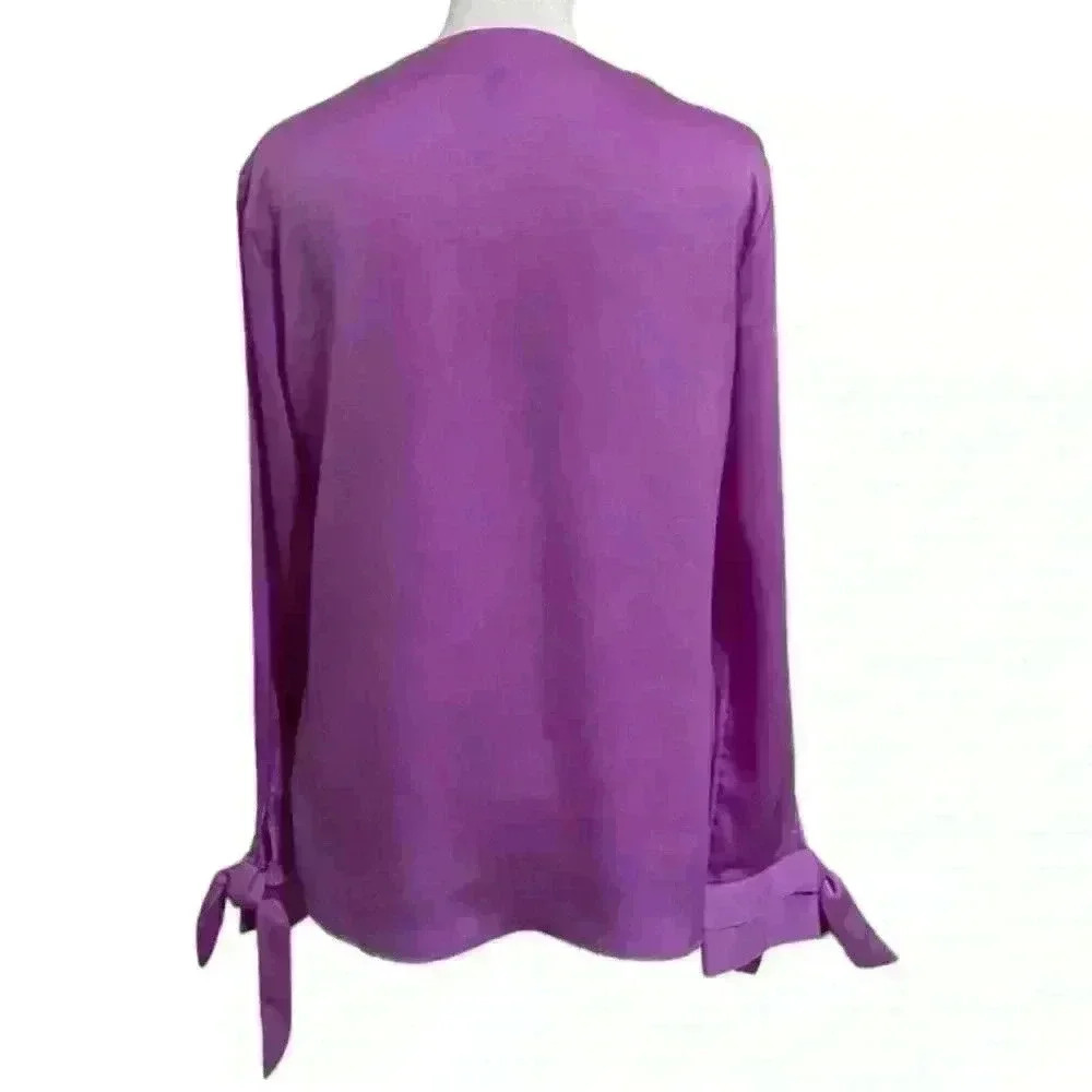 Women’s Banana Republic Orchid V-Neck Blouse - Picture 3 of 6